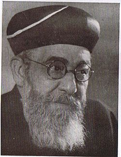 הרב בן-ציון מאיר חי עוזיאל, 1945