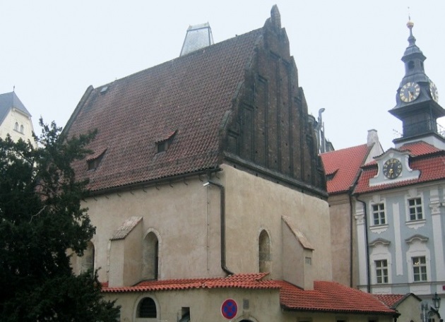 קובץ:אלטנוי שול.jpg