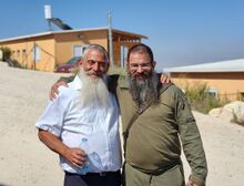 משה רובשקין ואיציק סנדרוי.jpg