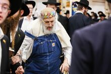 הרב צדיק נסופר (צ'ארלי).jpeg