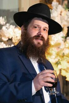 מענדל בלוי - קראון הייטס.jpg